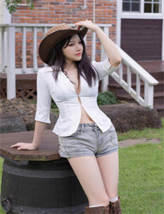 枪挑豪门众美妇
